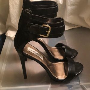 Steve Madden shoe